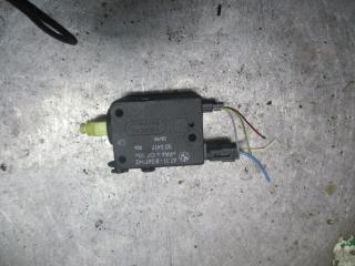 активатор (привод) замка двери BMW 3 серия E36 [рестайлинг] 1998, 2.5 л., бензин, МКПП, универсал, 8361142