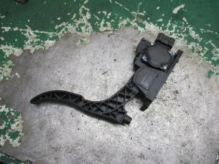 педаль Volkswagen Polo 3 поколение [рестайлинг] 2001, 1.0 л., бензин, МКПП, хетчбэк 5 дв., 6N1721503E