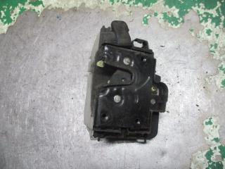 замок двери передней правой Volkswagen Polo 3 поколение [рестайлинг] 2001, 1.0 л., бензин, МКПП, хетчбэк 5 дв., 6N1837016D