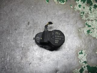 моторчик заслонки печки BMW 3 серия E46 2003, 2.0 л., бензин, МКПП, седан, 6912524