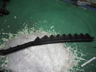 крепление бампера Skoda Superb 1 поколение 2004, 2.5 л., дизель, МКПП, седан, 3U5807861A