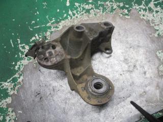 кронштейн двигателя Volkswagen Passat B5 1999, 4B0199352B