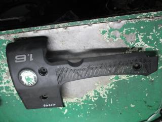 декоративная крышка двигателя Skoda Octavia 1 поколение (A4) [рестайлинг] 2000, 1.6 л., бензин, МКПП, хетчбэк 5 дв., 032103935A