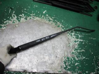 щеткодержатель (поводок стеклоочистителя, дворник) Citroen C3 1 поколение 2002, 1.1 л., бензин, МКПП, хетчбэк 5 дв.