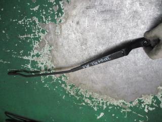 щеткодержатель (поводок стеклоочистителя, дворник) Volkswagen Passat B5 1998, 1.9 л., дизель, МКПП, универсал, 3B1955410