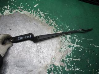 щеткодержатель (поводок стеклоочистителя, дворник) Volkswagen Polo 3 поколение 1999, 6N1955409B