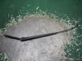 щеткодержатель (поводок стеклоочистителя, дворник) Ford Focus 1 поколение [рестайлинг] 2004, 1.8 л., дизель, МКПП, универсал, XS4117527AB