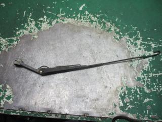 щеткодержатель (поводок стеклоочистителя, дворник) Kia Rio 1 поколение [рестайлинг] 2003, 1.5 л., бензин, МКПП, универсал