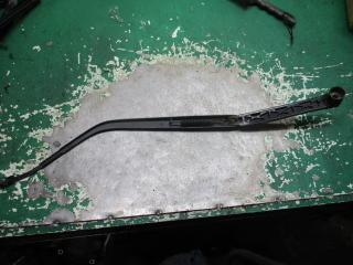 щеткодержатель (поводок стеклоочистителя, дворник) Mitsubishi Lancer 9 поколение 2008, 2.0 л., дизель, МКПП, седан