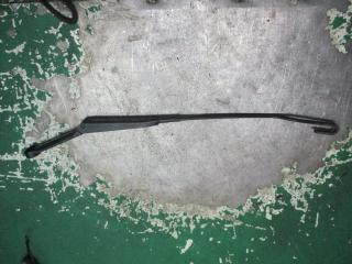 щеткодержатель (поводок стеклоочистителя, дворник) Audi A4 B5 1996, 1.9 л., дизель, МКПП, седан, 8D1955407A