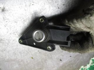 кнопка открытия багажника Opel Corsa B 1999, 1.0 л., бензин, МКПП, хетчбэк 5 дв.