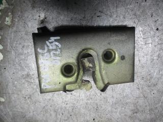 замок двери задней правой Volkswagen Polo 2 поколение [рестайлинг] 1993, 1.0 л., бензин, МКПП, хетчбэк 5 дв., 131837016S