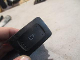 кнопка ручного тормоза (ручника) Volkswagen Golf 4 поколение 2001, 1.9 л., дизель, МКПП, хетчбэк 5 дв., 1J0927134A