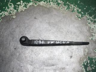 щеткодержатель (поводок стеклоочистителя, дворник) Volkswagen Bora 1 поколение 2000, 2.0 л., бензин, МКПП, универсал, 1J9955707