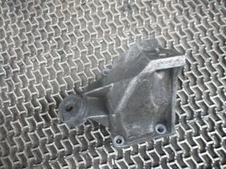 кронштейн КПП Audi A6 4A/C4 1996, 4A0399114F