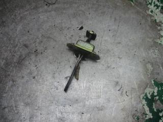 ограничитель открывания двери Hyundai Galloper 2 поколение 2000, 2.5 л., дизель, МКПП, внедорожник 5 дв.