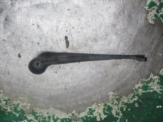 щеткодержатель (поводок стеклоочистителя, дворник) Volkswagen Golf 3 поколение 1999