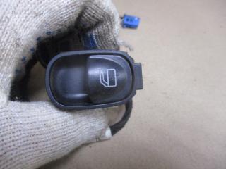 кнопка стеклоподъемника Mercedes-Benz C-Класс W203/S203/CL203 2001, A2038200210