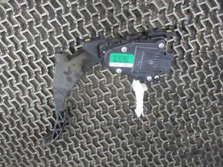 педаль Volkswagen Golf 3 поколение 1999, 1.6 л., бензин, МКПП, хетчбэк 5 дв., 1J1721503J