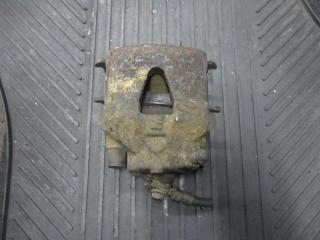 суппорт передний правый Volkswagen Golf Plus 1 поколение 2007, 1.6 л., бензин, МКПП, хетчбэк 5 дв.