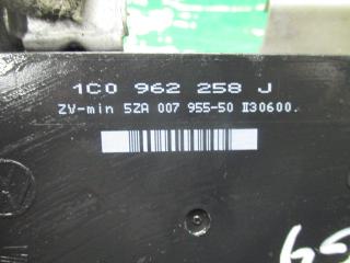 блок комфорта Volkswagen Golf 3 поколение 1999, 1.6 л., бензин, МКПП, хетчбэк 5 дв., 1C0962258J
