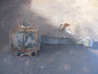 кронштейн КПП Volkswagen Polo 2 поколение [рестайлинг] 1994, 1.4 л., бензин, МКПП, хетчбэк 5 дв., 6N0199863, 6N0199860