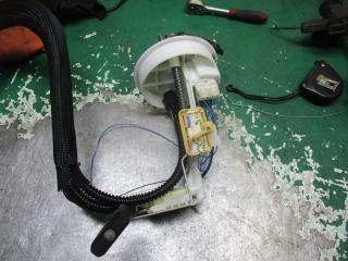 датчик уровня топлива Mercedes-Benz E-Класс W211/S211 [рестайлинг] 2007, 2.2 л., дизель, АКПП, седан, A2114701641