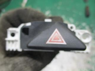 кнопка аварийной сигнализации Ford Focus 1 поколение 2000, 1.8 л., дизель, МКПП, универсал, 2M5T13P350