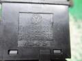 кнопка аварийной сигнализации Volkswagen Polo 2 поколение [рестайлинг] 1994, 1.4 л., бензин, МКПП, хетчбэк 5 дв., 6N1953235 - фото №5
