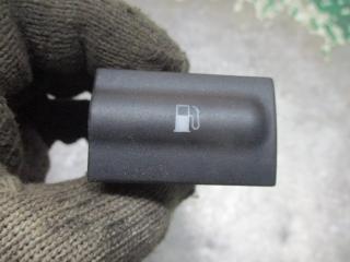 кнопка открытия лючка топливного бака Skoda Octavia 1 поколение [рестайлинг] 2004, 1.6 л., бензин, МКПП, универсал