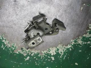 петля двери Fiat Scudo 2 поколение 2009, 2.0 л., дизель, МКПП, микроавтобус