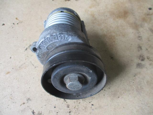 механизм натяжения ремня, цепи Volkswagen Golf 3 поколение 1999, 1.4 л., бензин, 030145299S - фото №1