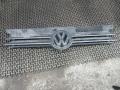 решетка радиатора Volkswagen Golf 4 поколение 2001, 1.6 л., бензин, МКПП, универсал, 1J0853651H - фото №3