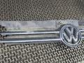 решетка радиатора Volkswagen Golf 4 поколение 2001, 1.6 л., бензин, МКПП, универсал, 1J0853651H - фото №5