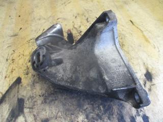кронштейн двигателя Audi A6 4A/C4 1996, 4A0199312
