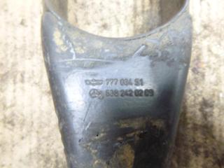 подушка крепления двигателя Mercedes-Benz Vito W638 2000, 2.2 л., дизель, МКПП, микроавтобус, 6382420209