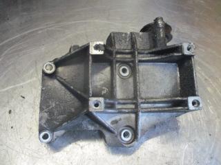 кронштейн компрессора кондиционера Volkswagen Passat B5 1999, 1.8 л., бензин, 058260885C