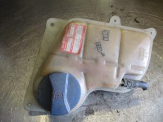 бачок расширительный Volkswagen Passat B5 1998, 8D0121403J