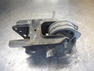 кронштейн КПП Renault Megane 1 поколение 1997, 1.6 л., бензин, МКПП, хетчбэк 5 дв., 7700841332M