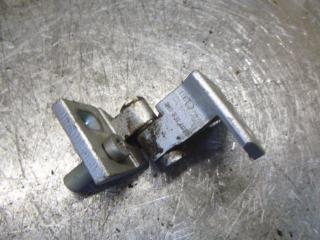 петля двери Volkswagen Golf Plus 1 поколение 2007, 1K0831401M