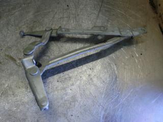 петля крышки багажника Audi A6 4A/C4 1996, 2.0 л., бензин, МКПП, седан