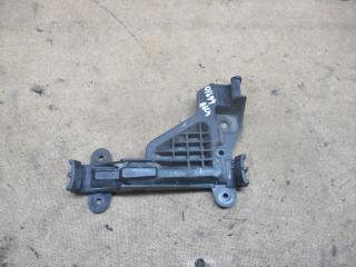 крепление бампера Audi A6 4A/C4 1996, 2.0 л., бензин, МКПП, седан, 4A0807483A