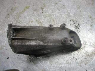 кронштейн КПП Audi A6 4A/C4 1995, 4A0199307A