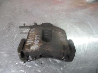 суппорт передний правый Mazda 2 1 поколение 2005, 1.3 л., бензин, МКПП, хетчбэк 5 дв.