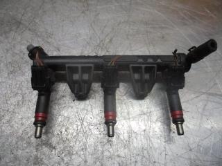 форсунка Volkswagen Polo 4 поколение [рестайлинг] 2006, 1.2 л., бензин, МКПП, хетчбэк 5 дв., 03D906031C