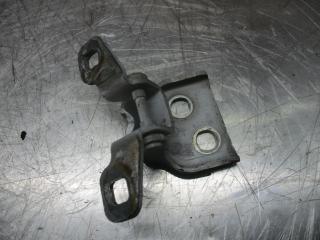 петля двери Dacia Sandero 1 поколение 2009, 1.4 л., бензин, МКПП, хетчбэк 5 дв.