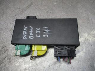 блок комфорта BMW 3 серия E36 1995, 1.6 л., бензин, МКПП, хетчбэк 5 дв., 8369483