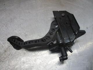 педаль сцепления Skoda Fabia 1 поколение (6Y) 2000, 1.4 л., бензин, МКПП, хетчбэк 5 дв., 6Q1721059D