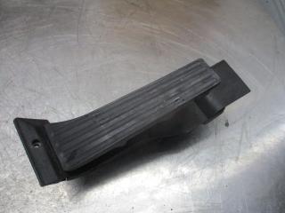 педаль BMW 5 серия E60/E61 2006, 2.0 л., дизель, МКПП, универсал