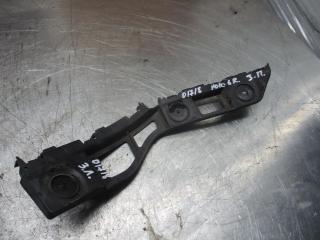 крепление бампера Volkswagen Polo 5 поколение 2012, 1.2 л., дизель, МКПП, хетчбэк 5 дв., 6R6807393A